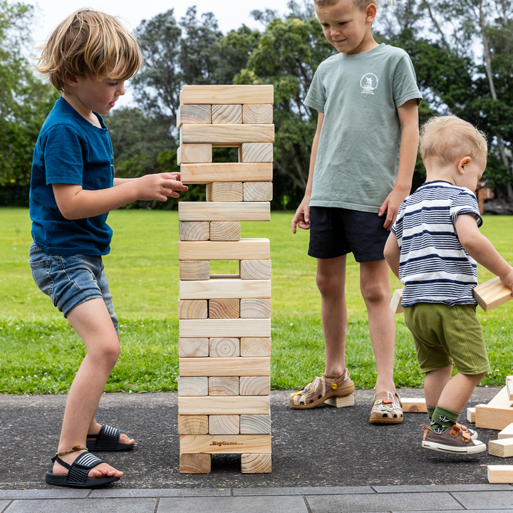 Hi-Tower - Giant Tumble Tower